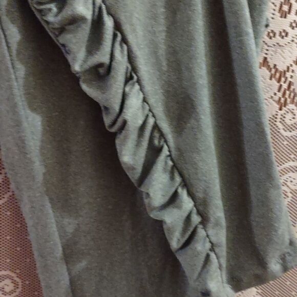 New Falls Creek, Size M, stretch pants sheared on sides, perfect condition‎ - Picture 2 of 5